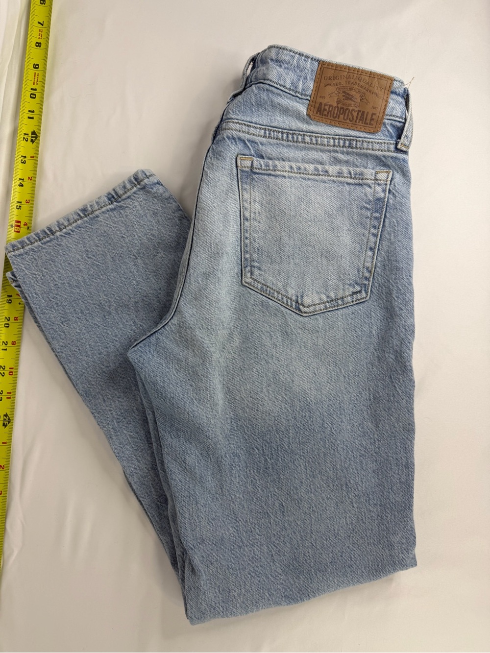 Aeropostale Women's Light Blue Straight Jeans